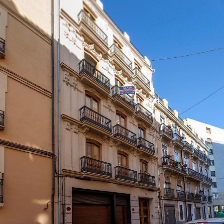 Luxurious & Alluring Home In Historic Town Valencia Kültér fotó