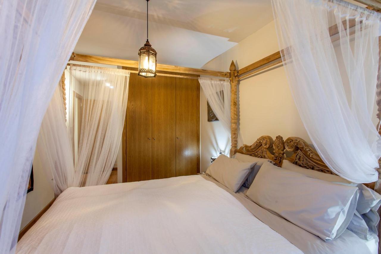 Luxurious & Alluring Home In Historic Town Valencia Kültér fotó