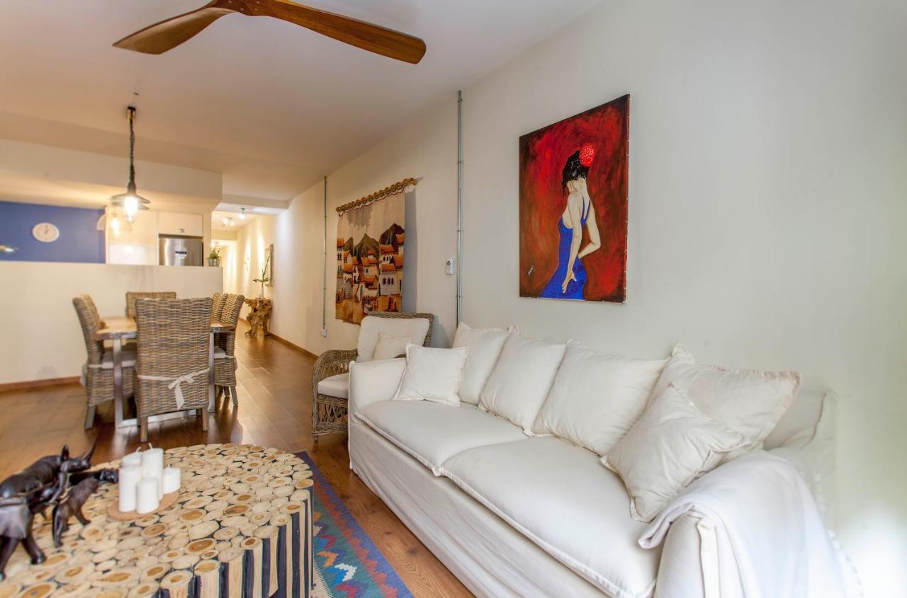 Luxurious & Alluring Home In Historic Town Valencia Kültér fotó