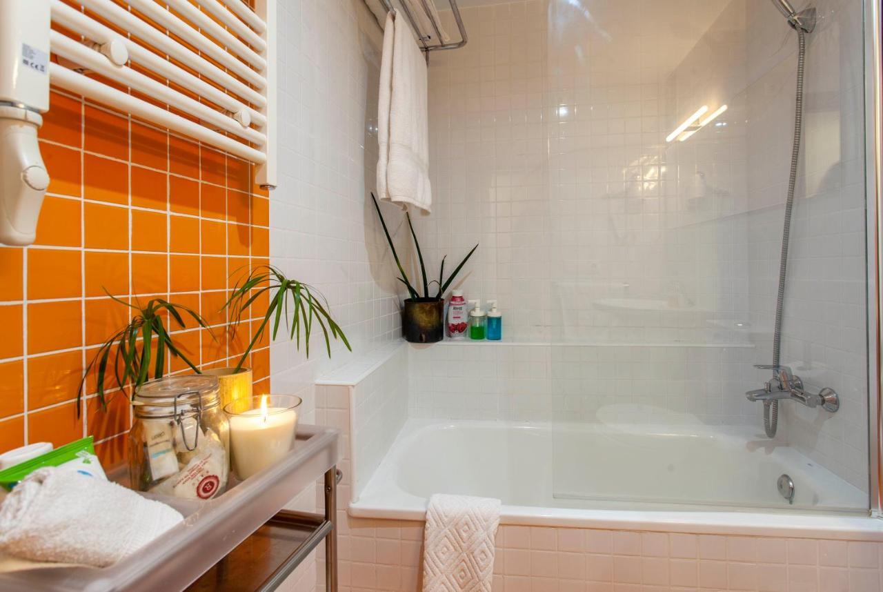 Luxurious & Alluring Home In Historic Town Valencia Kültér fotó