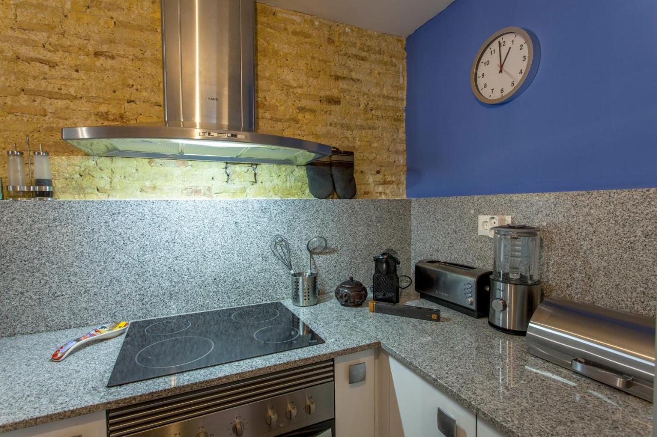 Luxurious & Alluring Home In Historic Town Valencia Kültér fotó