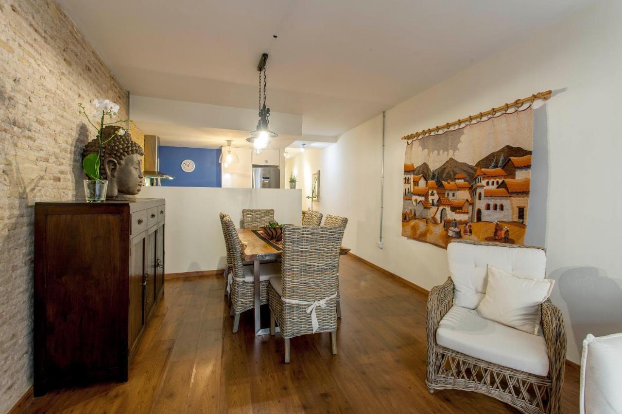 Luxurious & Alluring Home In Historic Town Valencia Kültér fotó