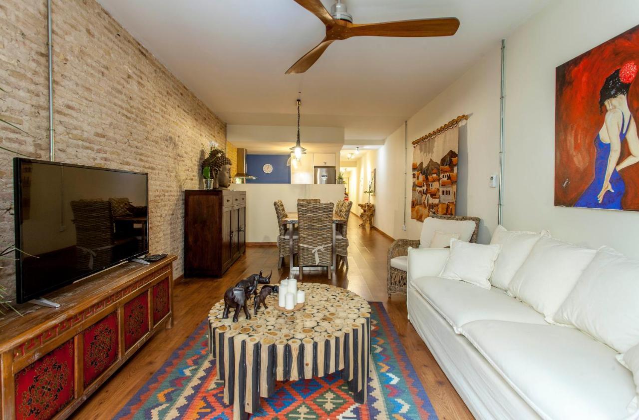 Luxurious & Alluring Home In Historic Town Valencia Kültér fotó